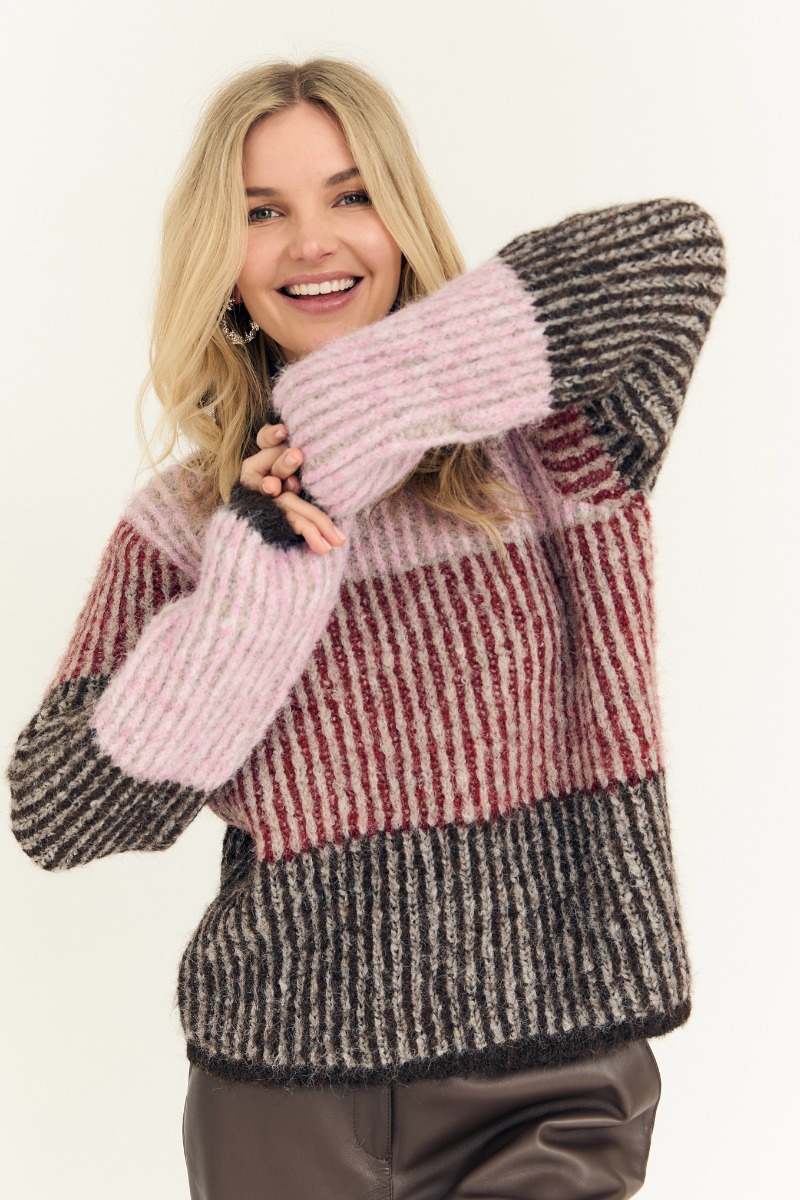 -view Strik Aliana Knit Pullover Rose Red